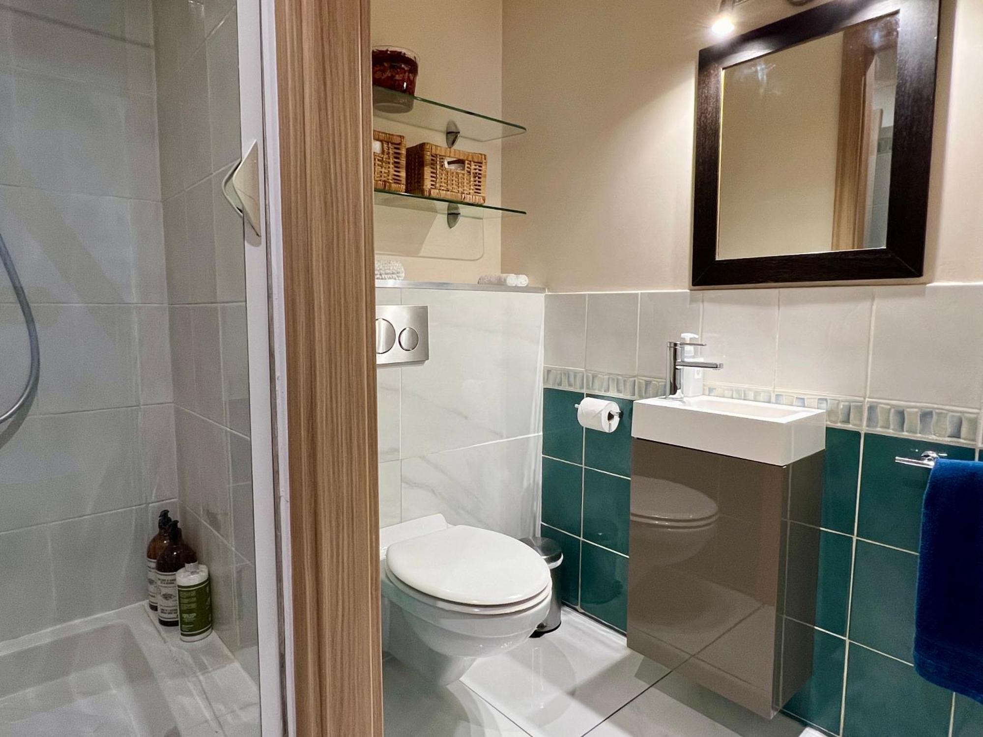 King Suite Spa Bath,655676196:JPEG